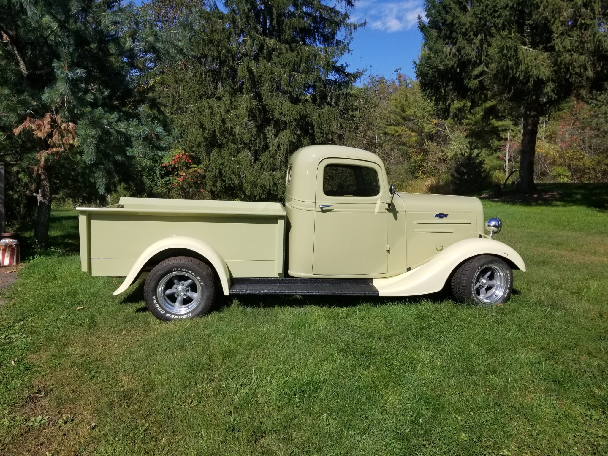 Fraley Auction Company, Inc. | Cobweb Dispersal